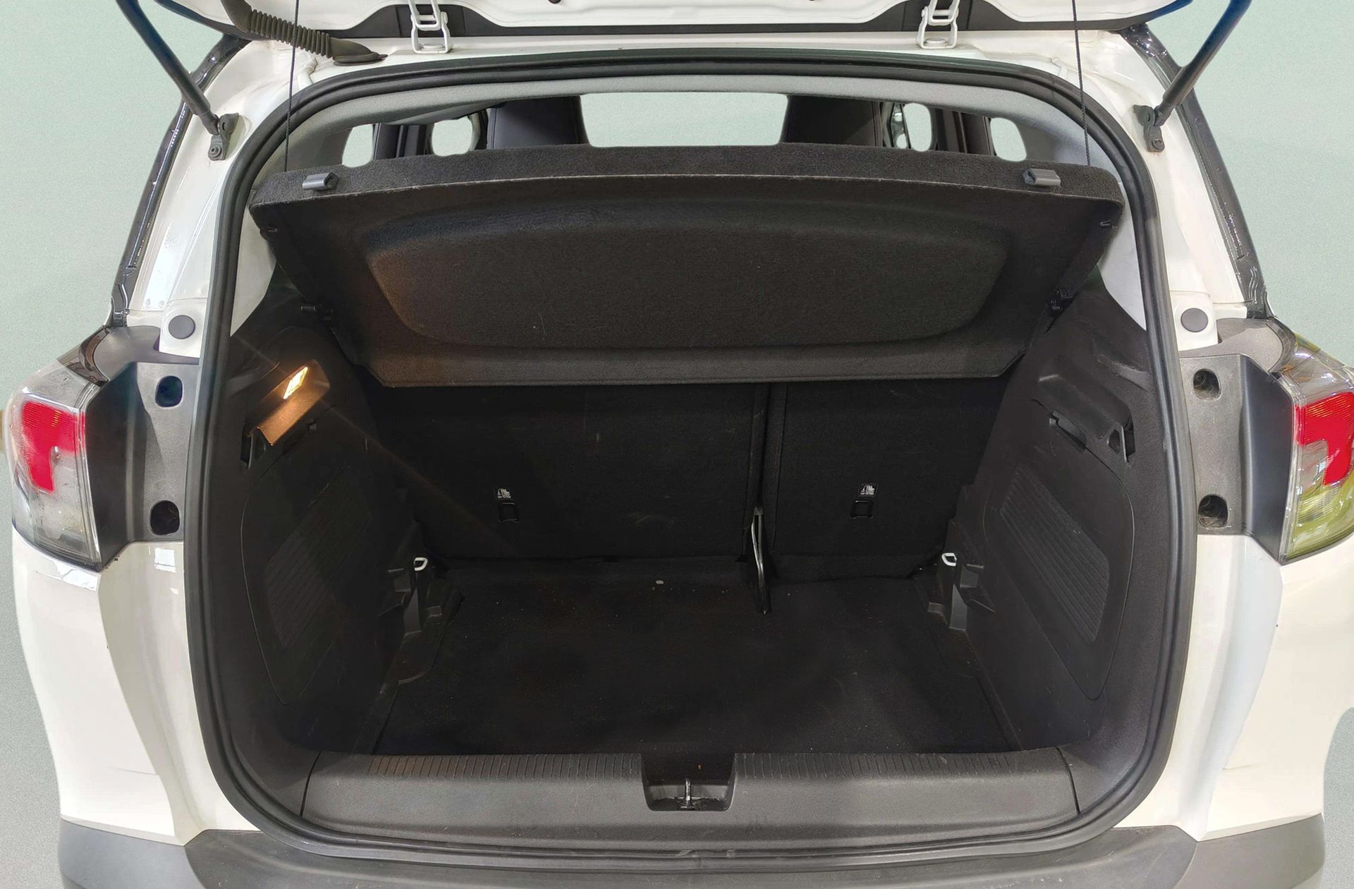 Opel Crossland 1.2 Business Elegance - foto 17