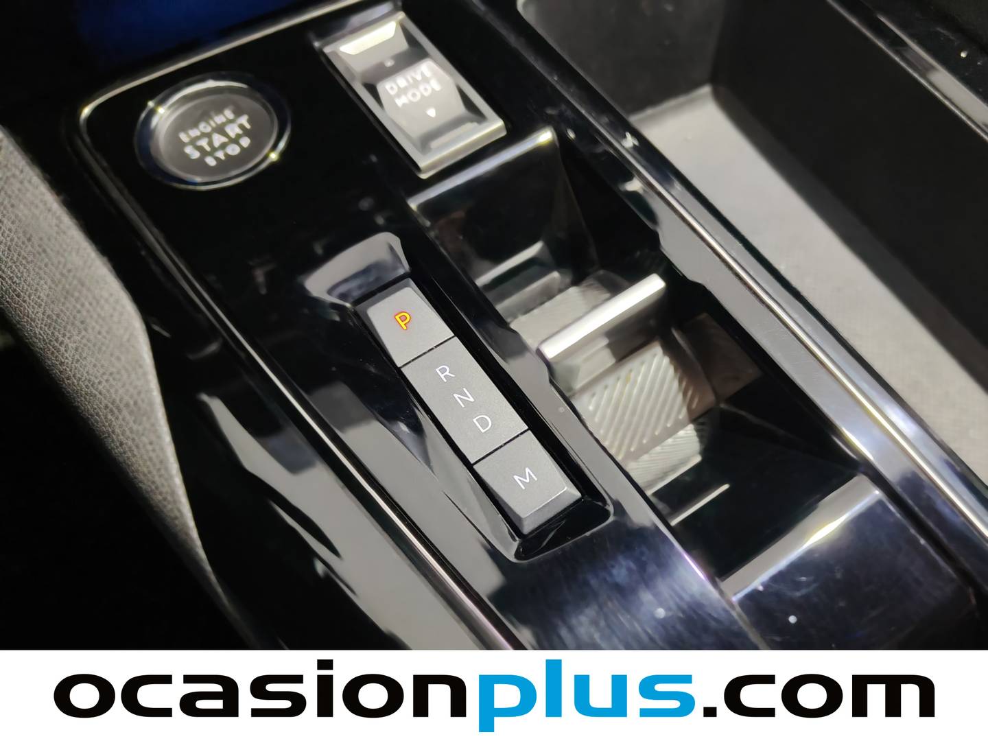 Foto Peugeot 3008 Peugeot 3008 PureTech 130 S&S GT EAT8 (130 CV)