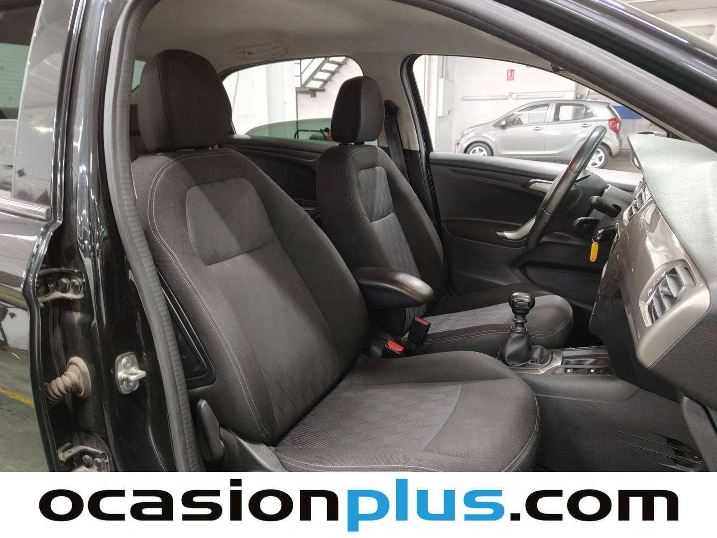 Foto Citroën C-Elysée Citroen C-Elysee BlueHDi 100 Shine (102 CV)