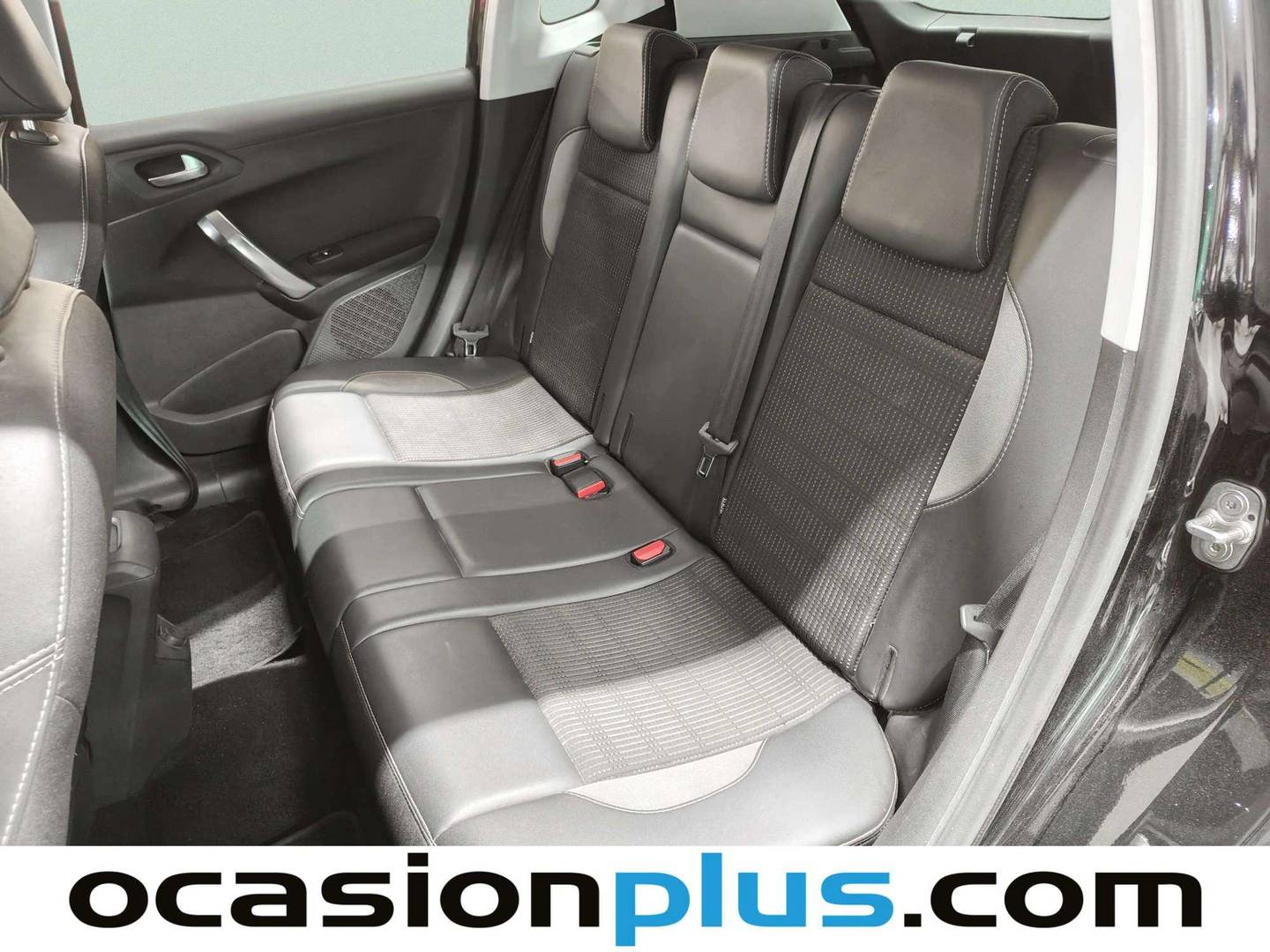 Foto Peugeot 2008 Peugeot 2008 PureTech 130 S&S Allure (130 CV)