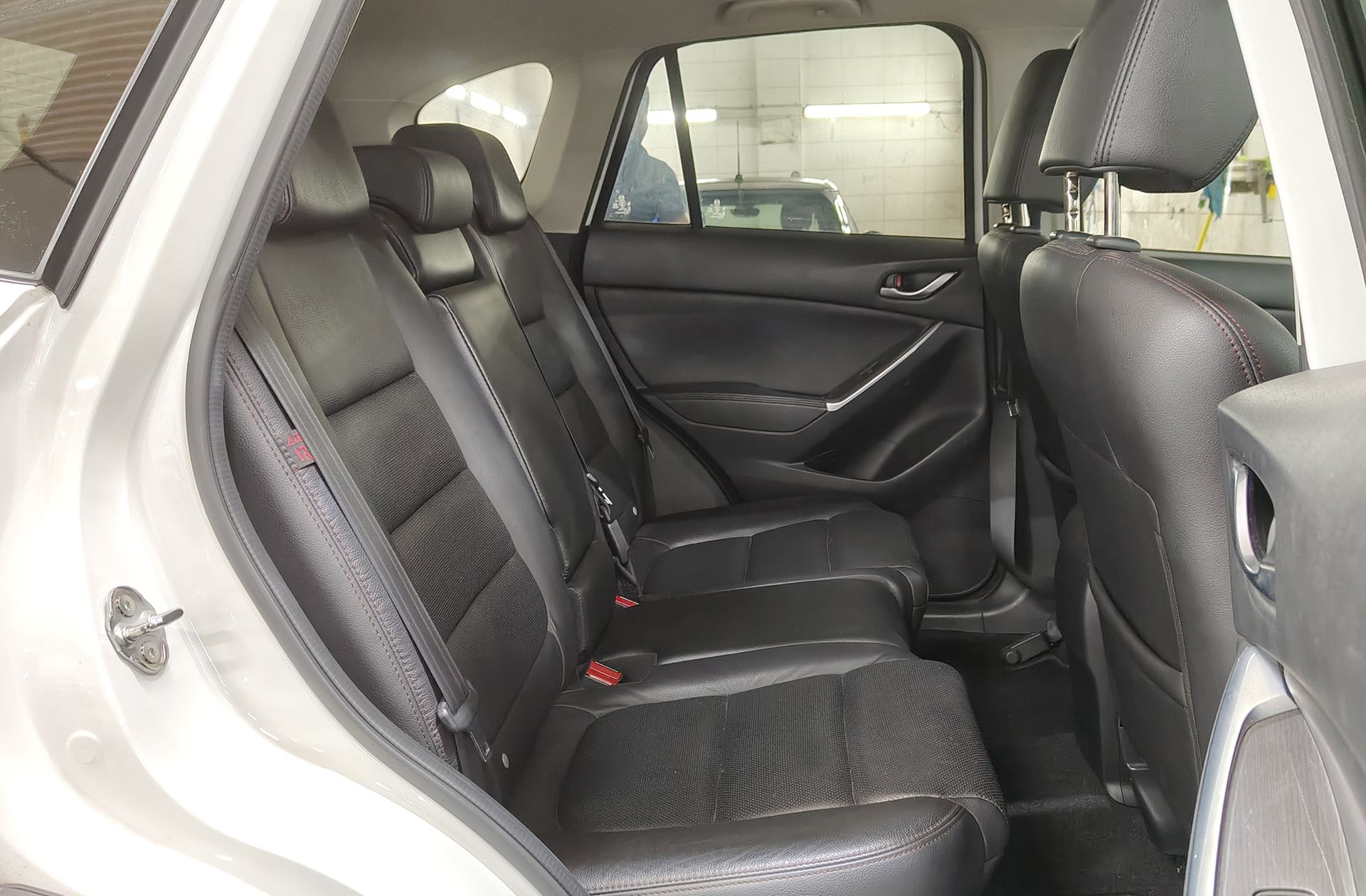 Mazda CX-5 2.5 Luxury Premium Travel SunRoof - foto 17