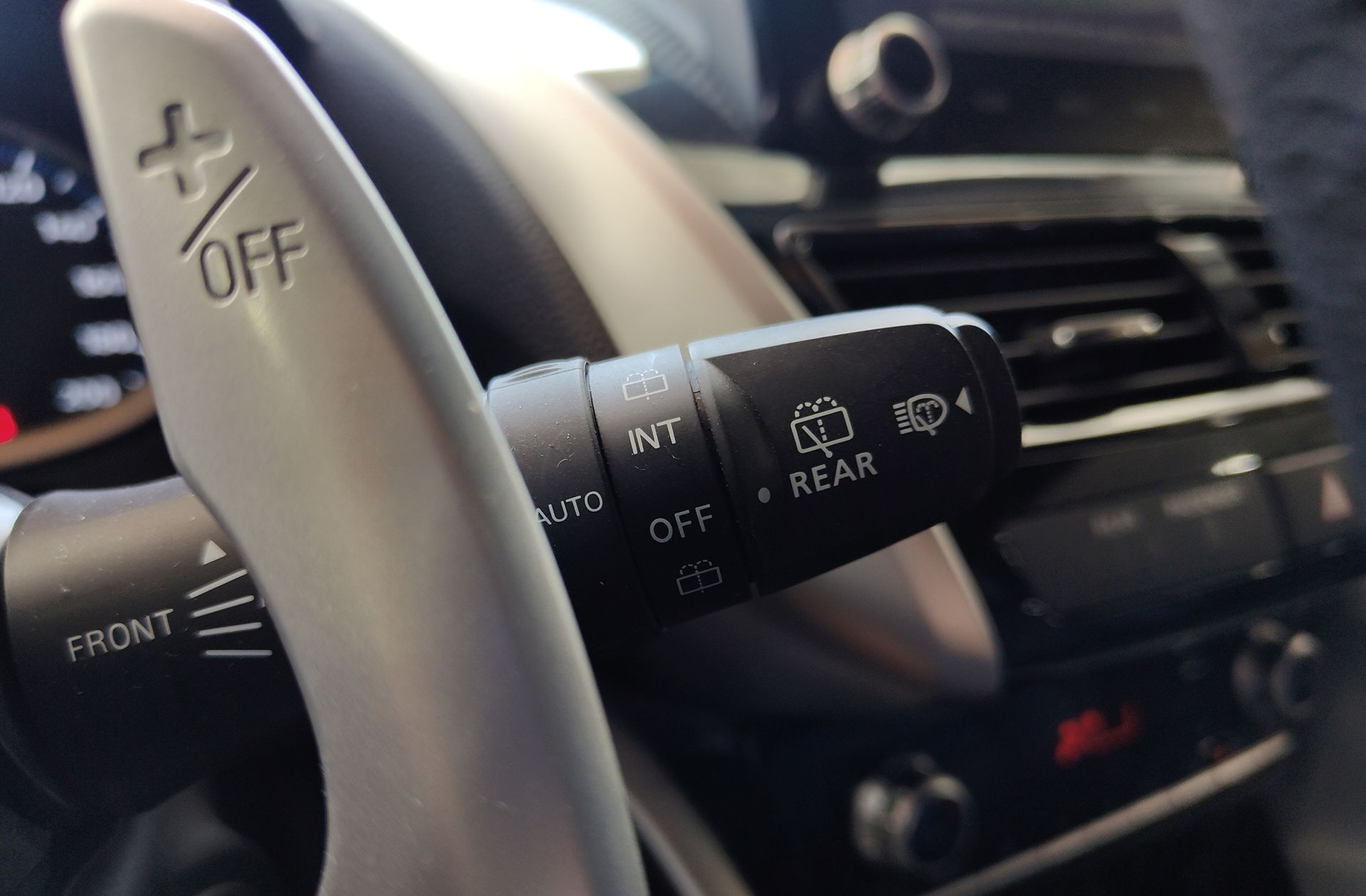 Mitsubishi Eclipse Cross 2.4 PHEV Kaiteki 4WD - foto 30