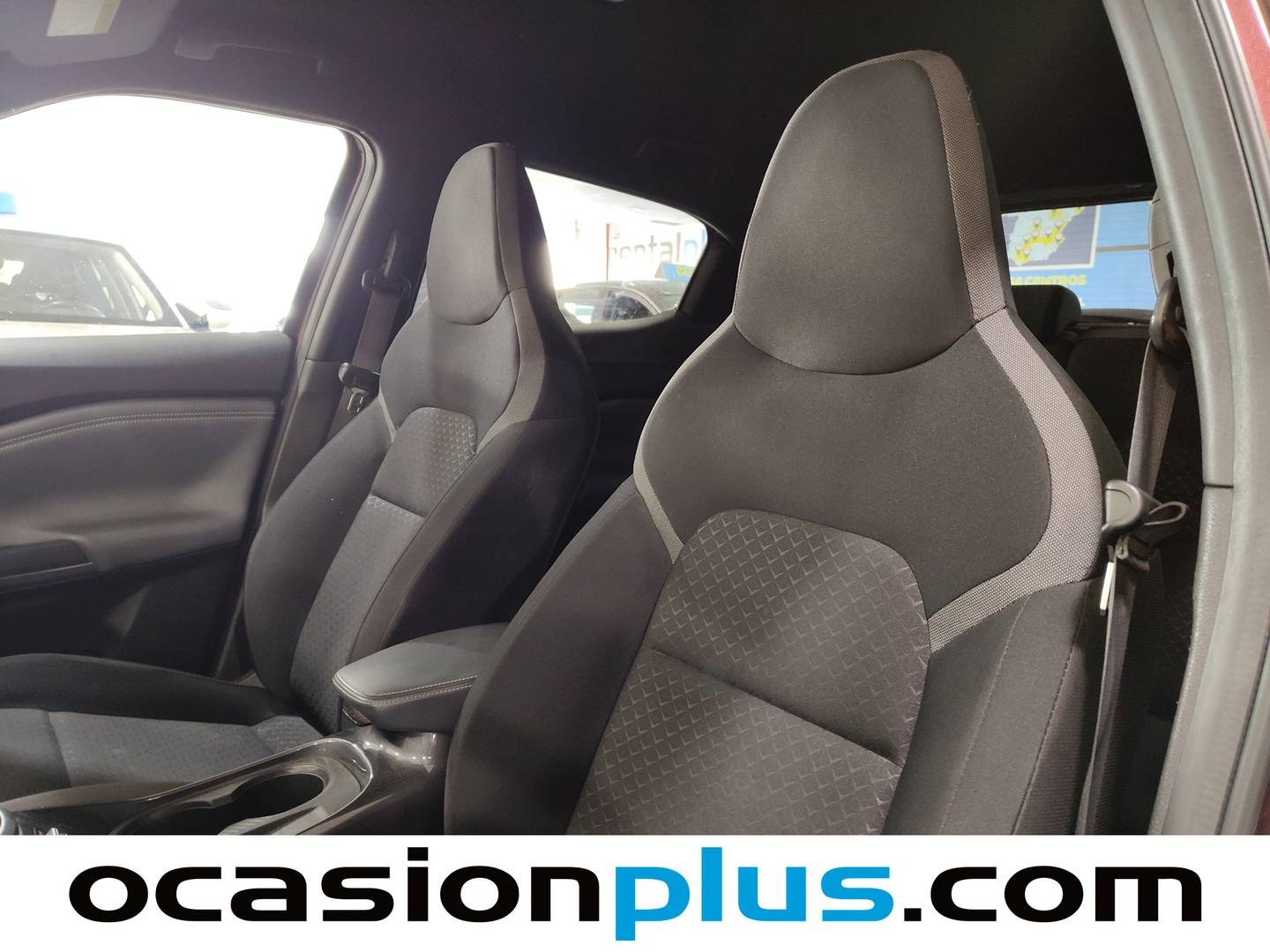 Extras y acabados del Nissan JUKE Nissan Juke DIG-T N-Connecta 4x2 DCT (114 CV)