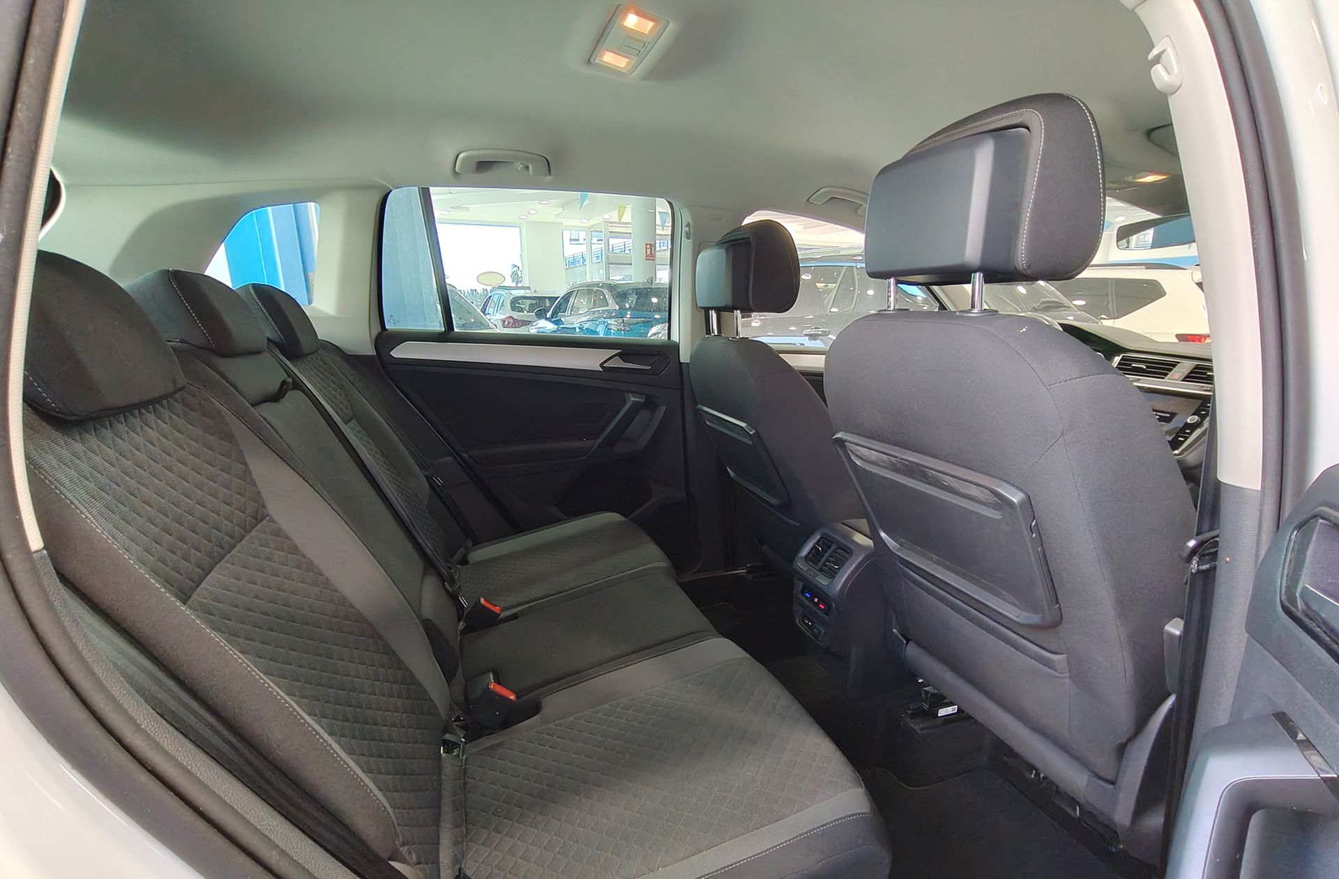 Volkswagen Tiguan Advance 1.5 TSI DSG Pack R-Line - foto 15