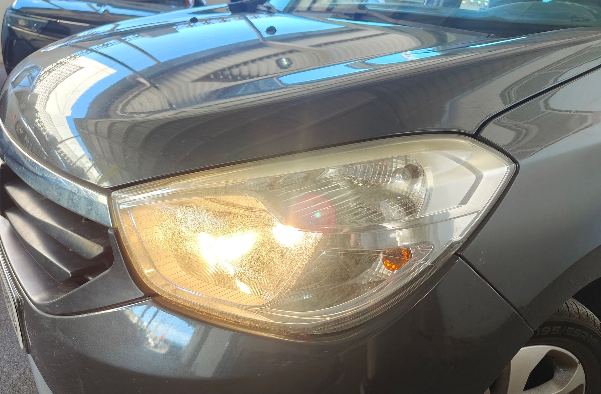 Dacia Lodgy Laureate TCe 7 plazas - foto 13