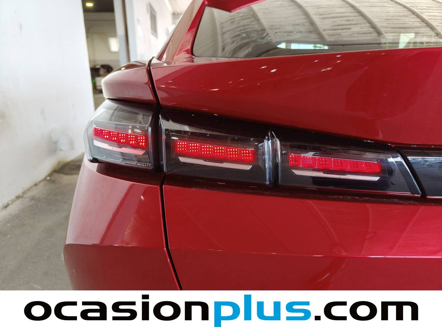 Foto Peugeot 408 Peugeot 408 Puretech 130 Allure Pack EAT8 (130 CV)