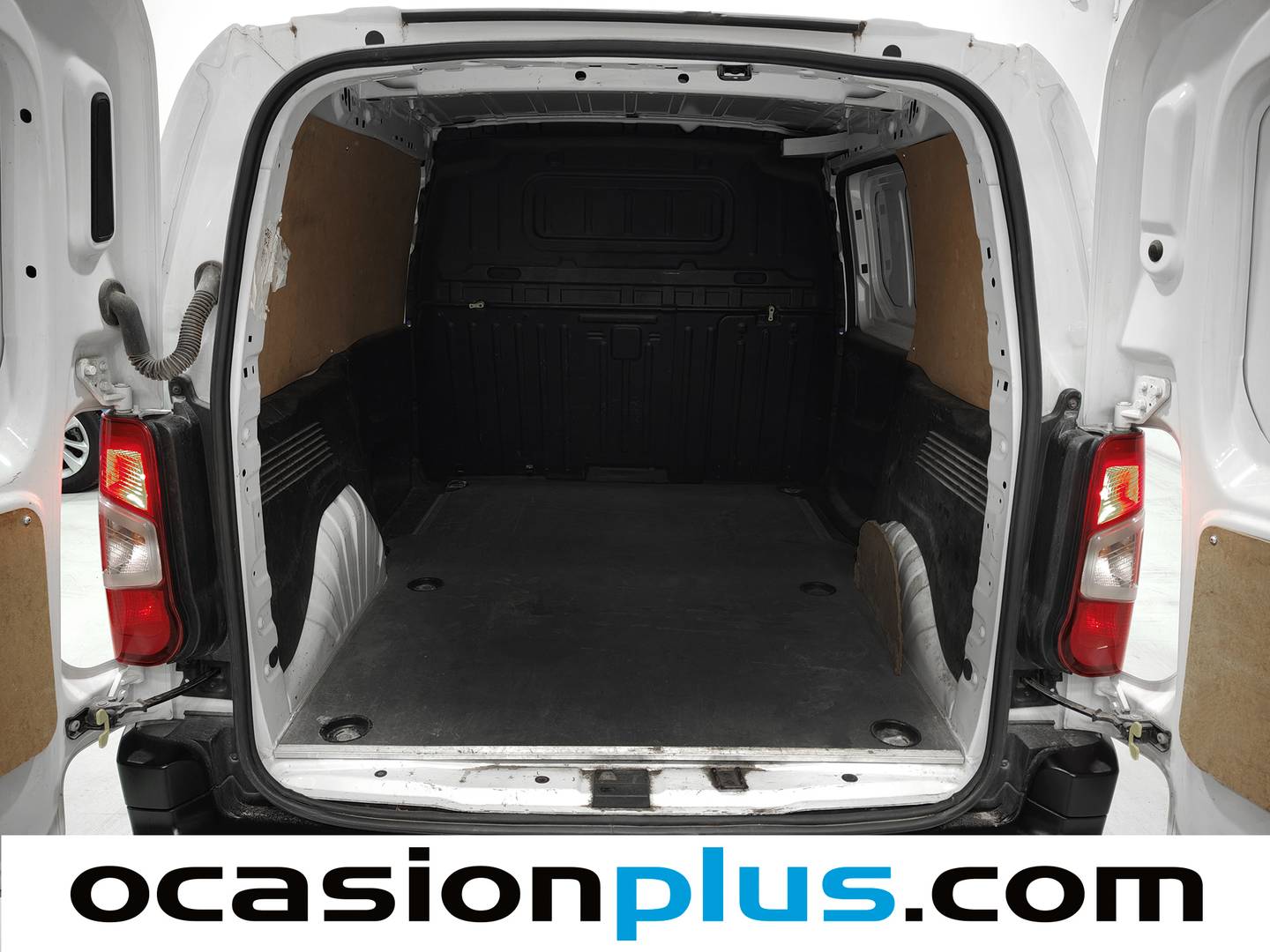 Foto asientos traseros Opel Combo Opel Combo Cargo Cargo 1.5 Diesel L 1000kg (102 CV)
