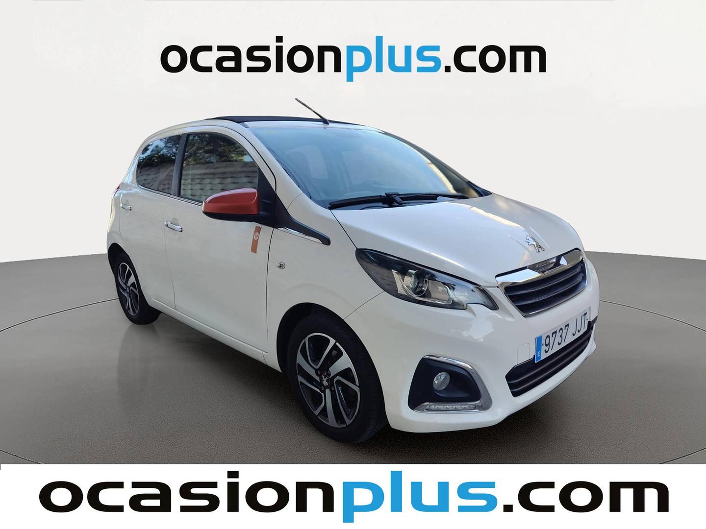 Foto delantera Peugeot 108 Peugeot 108 1.2 PureTech Roland Garros Top! (82 CV) derecha