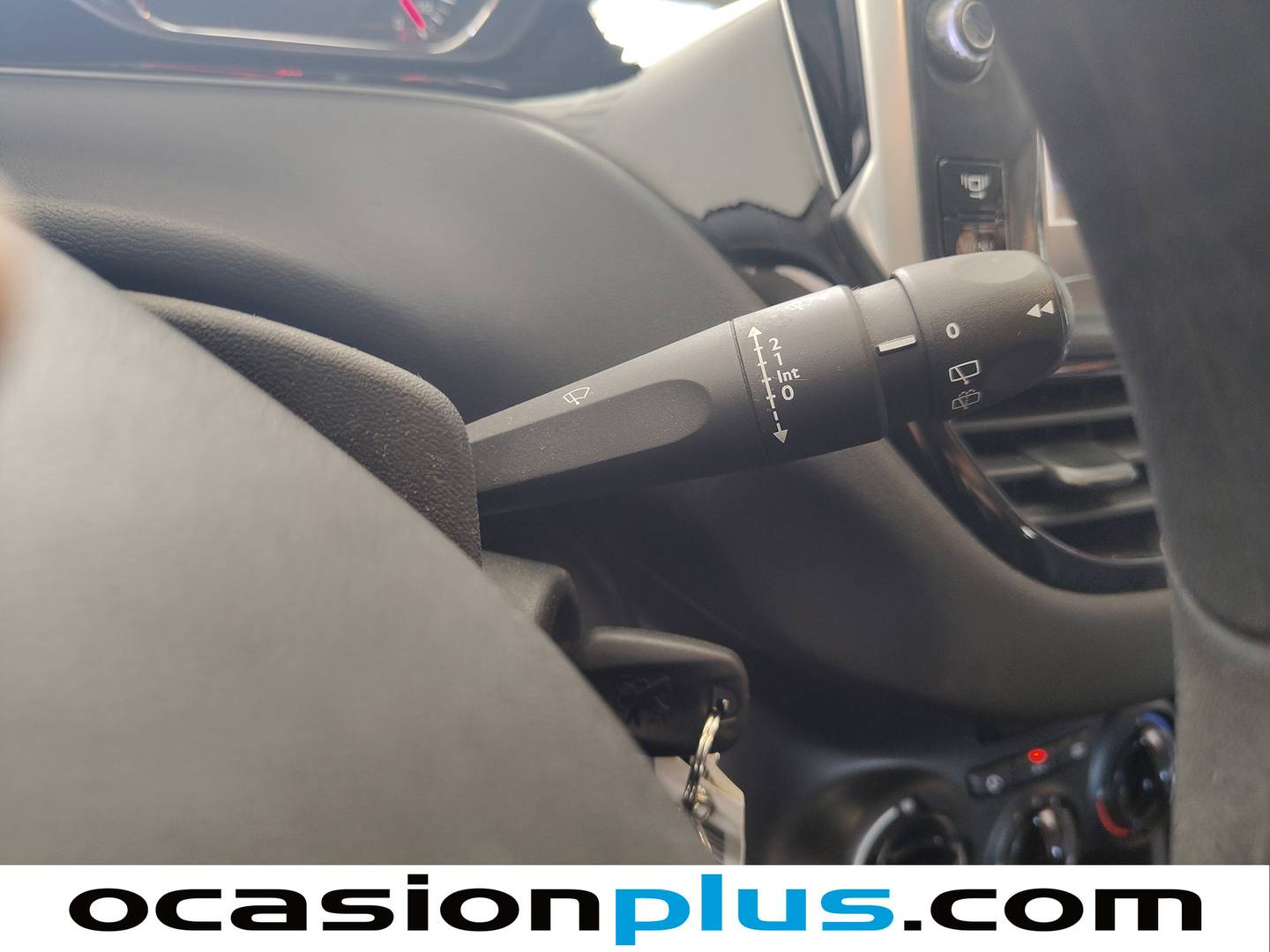 Peugeot 208 Peugeot 208 1.2 VTi Active (82 CV) km 0