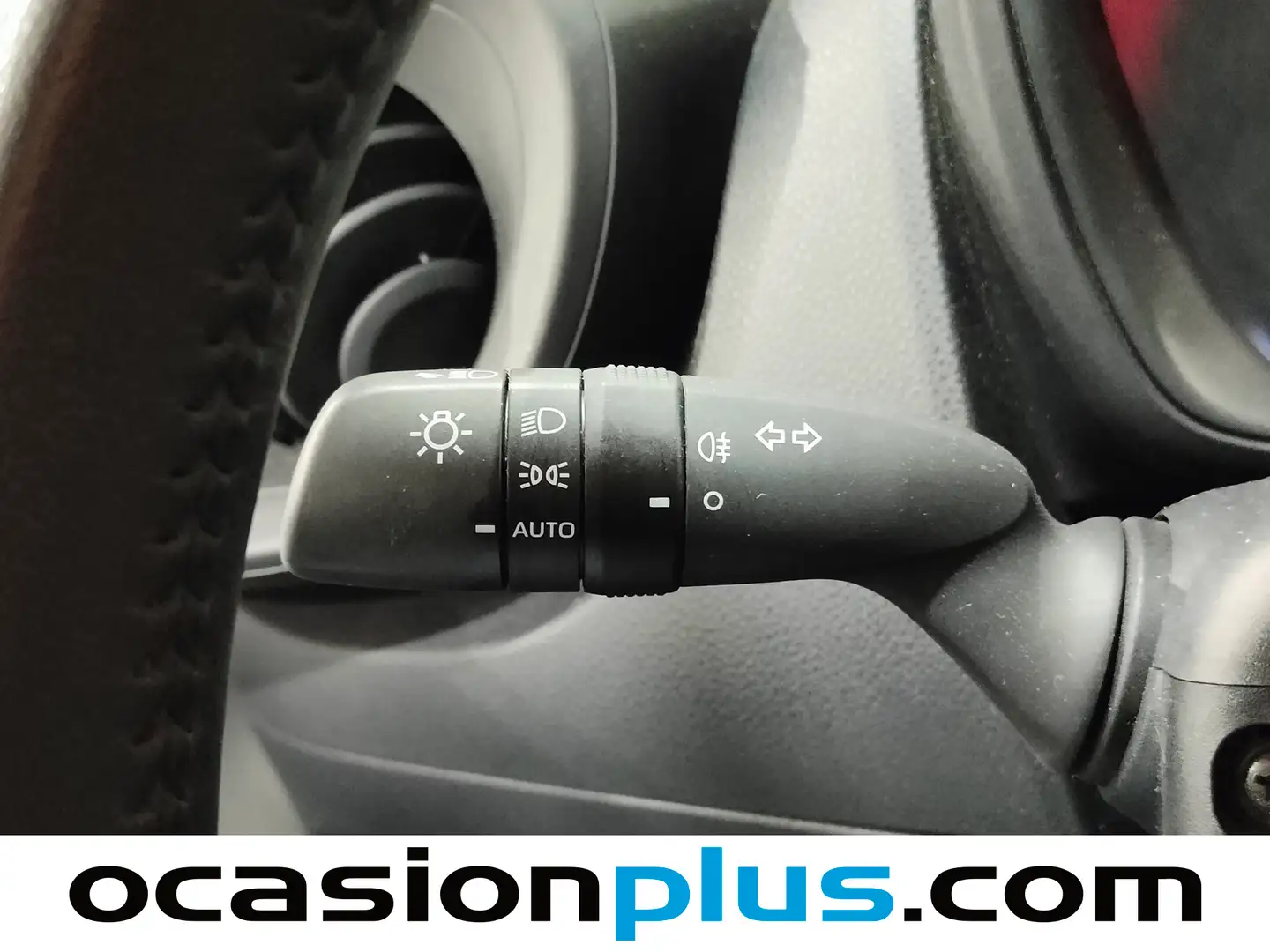 Foto Toyota Aygo X Cross Toyota Aygo X Cross 1.0 VVT-I Play  (72 CV)