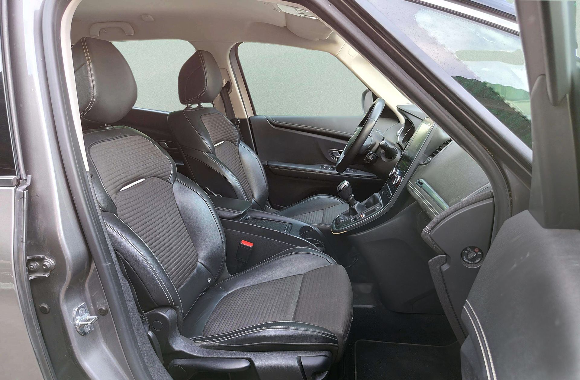 Renault Grand Scénic Zen TCe GPF - foto 24