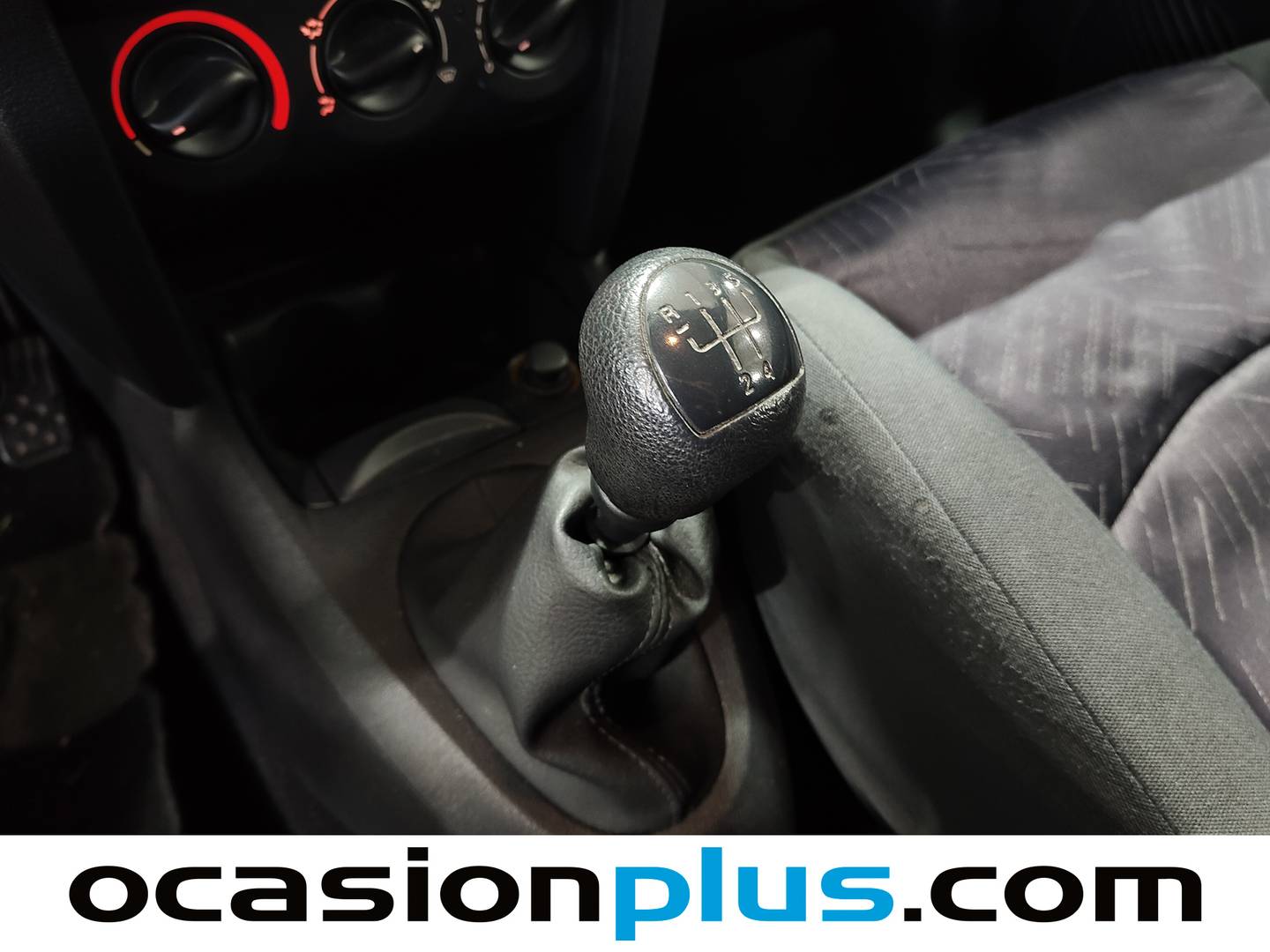 Renault Clio Renault Clio 1.2 RT (60 CV) de segunda mano