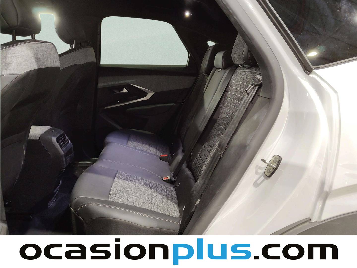 Foto asientos traseros Peugeot 3008 Hybrid Peugeot 3008 Hybrid 145 Allure eDCS6 (145 CV)