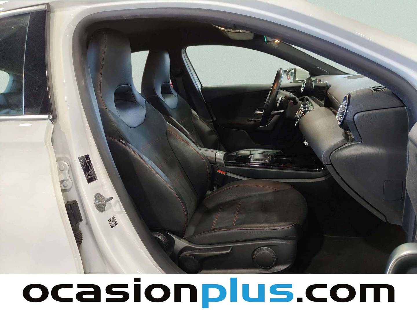 Mercedes Clase A Mercedes-Benz Clase A 200 Pack AMG  (163 CV) gasolina