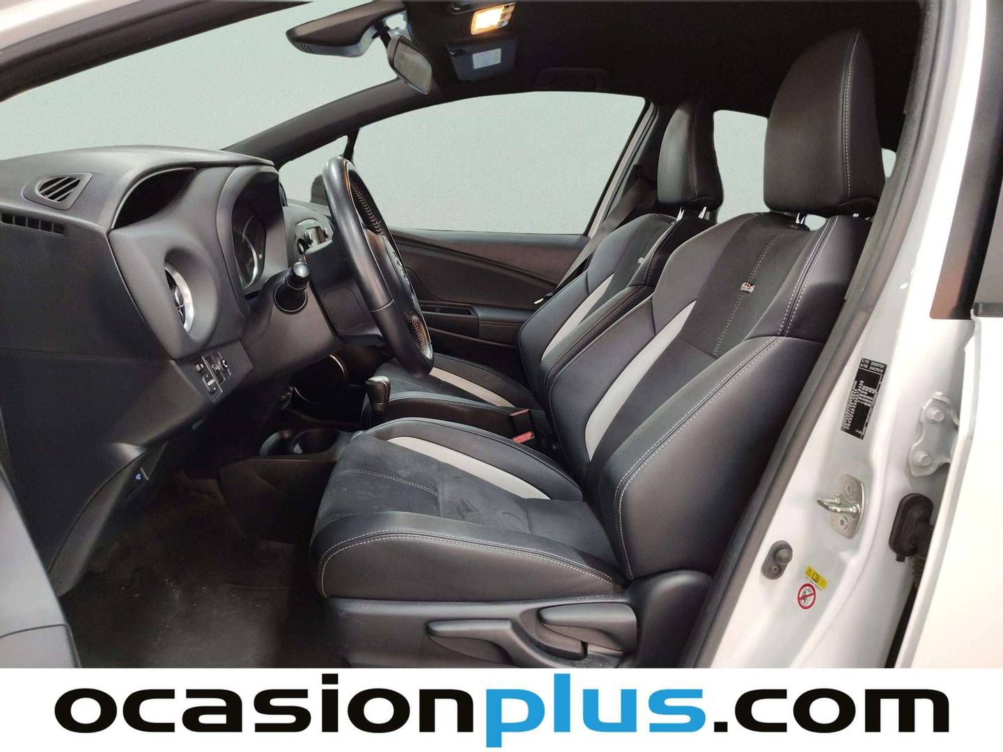 Foto asientos delanteros Toyota Yaris Toyota Yaris 1.5 Hybrid GR-Sport (100 CV)