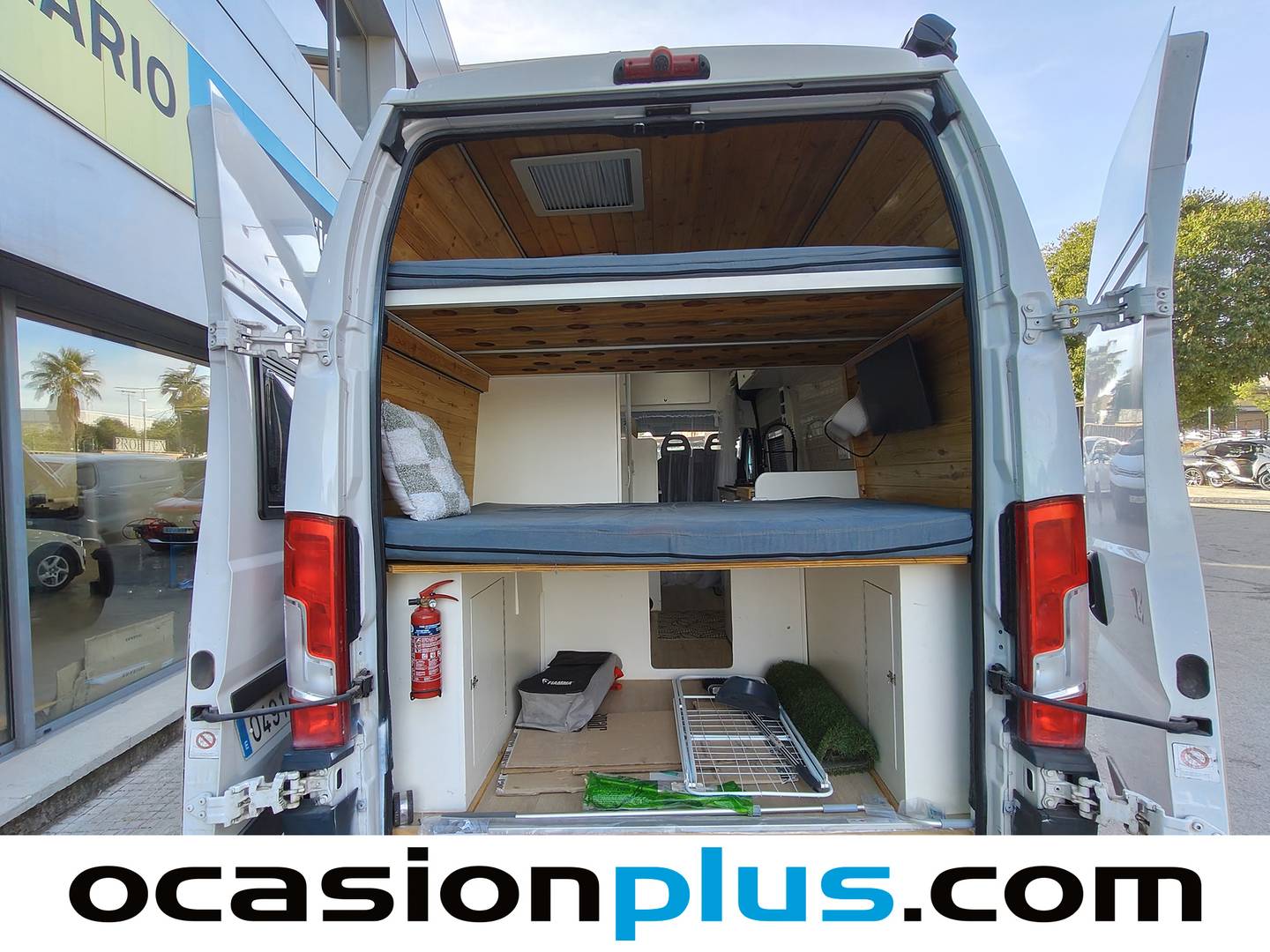 Extras del Fiat Ducato Fiat Ducato Furgon 2.3 Multijet 35 Maxi Extra Largo Techo SupAlto (130 CV) Camperizada