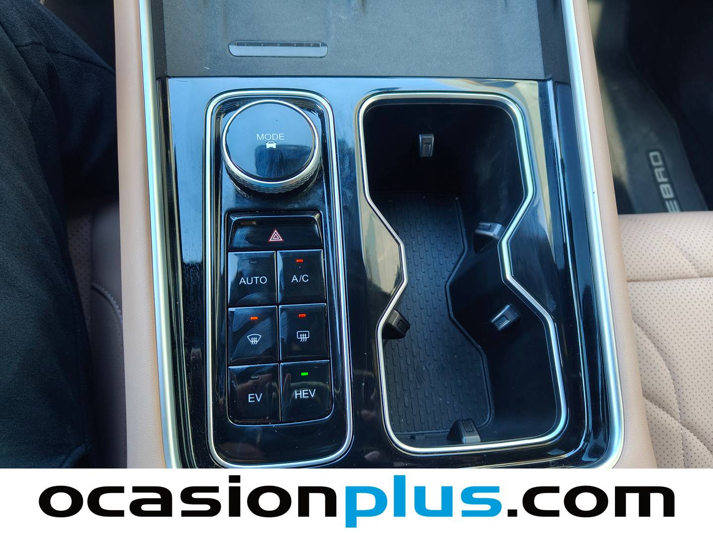 EBRO S900 EBRO S900 1.5 TGDI PHEV 3DHT Luxury 4X4 E-CVT (425 CV) 7 Plazas de segunda mano