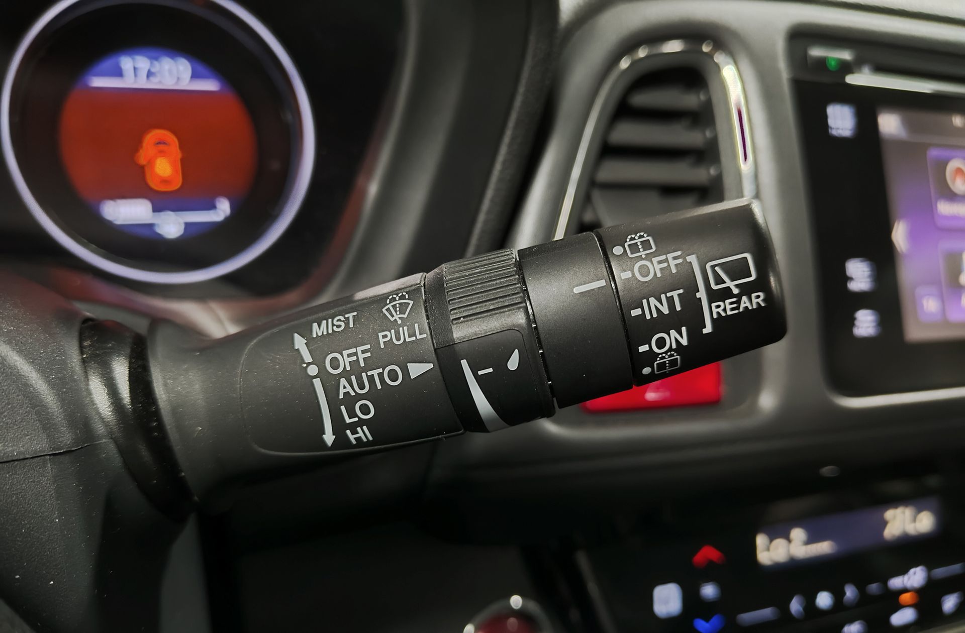 Honda HR-V 1.6 i-DTEC Executive - foto 28