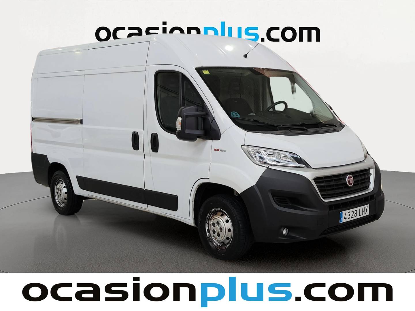 Foto delantera Fiat Ducato Fiat Ducato Furgon 2.3 Multijet 35 Batalla Media Techo Alto (130 CV) derecha