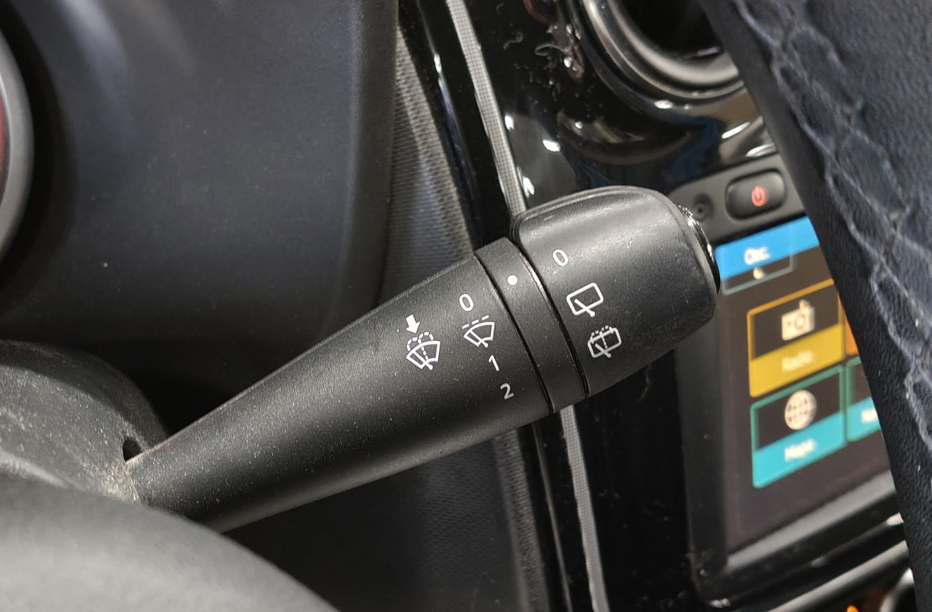 Dacia Sandero Serie Limitada Xplore TCe GLP - foto 29