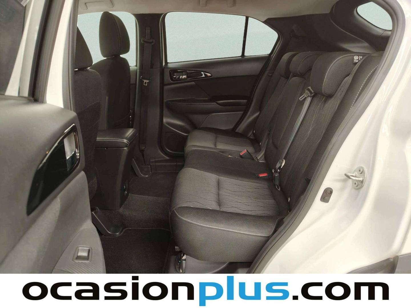 Foto asientos traseros Mitsubishi Eclipse Cross Mitsubishi Eclipse Cross 150T Motion (163 CV)