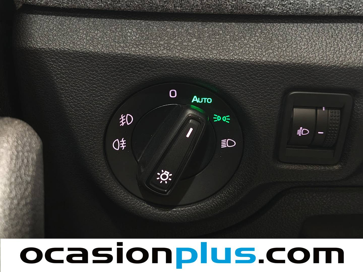Skoda Kamiq Skoda Kamiq 1.0 TSI Selection DSG (115 CV) seminuevo