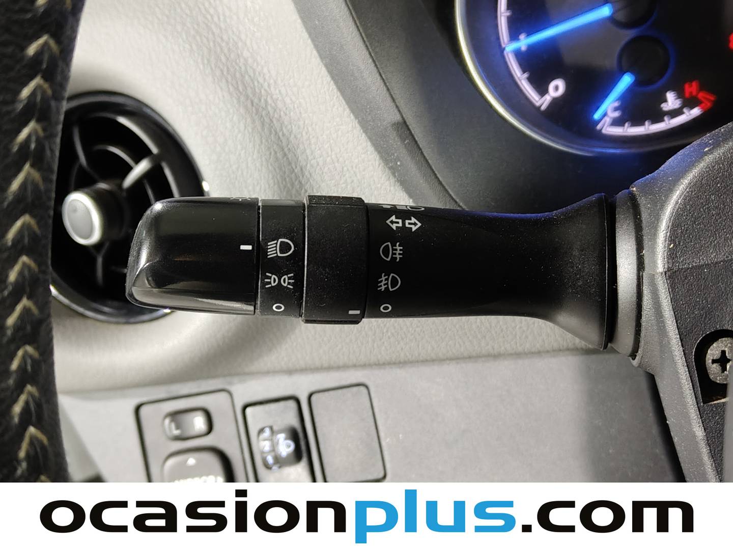 Extras y acabados del Toyota Yaris Toyota Yaris 70 Active (69 CV)