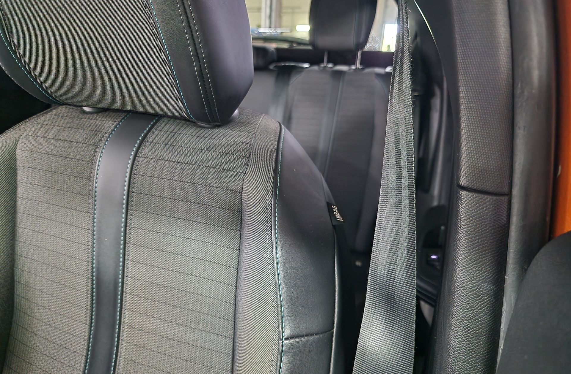 Peugeot 2008 PureTech 130 Allure Pack - foto 7