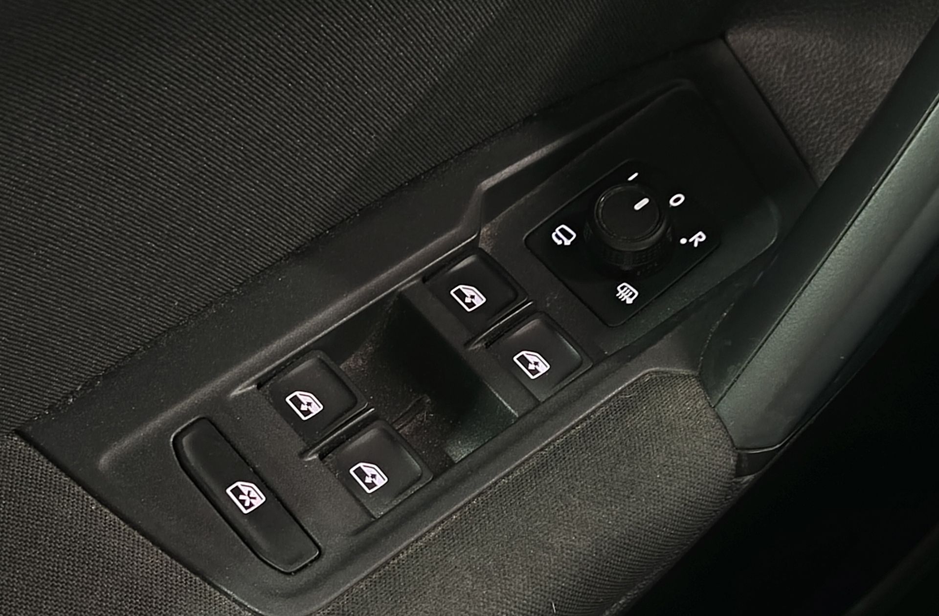 Volkswagen Tiguan Edition 1.4 TSI - foto 33
