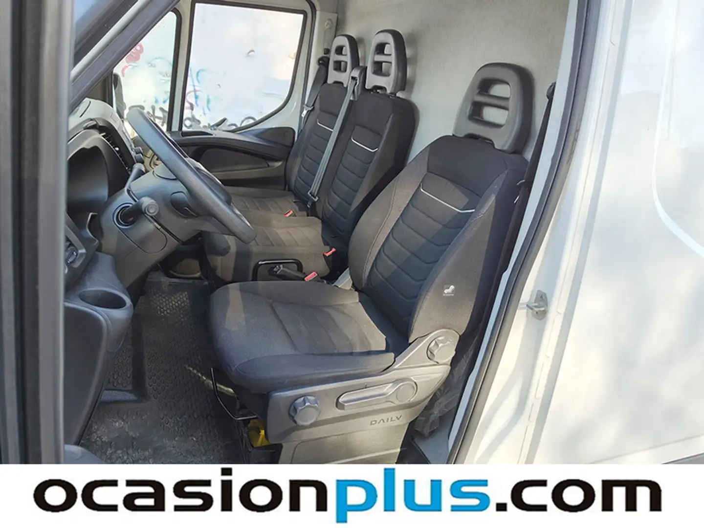 Foto Iveco Daily Iveco Daily Furgon 35 S 16 V 3520L/H2 (156 CV)