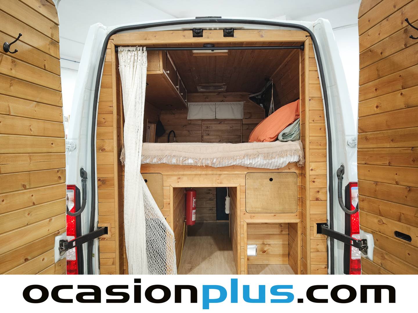 Foto asientos traseros Renault Master Renault Master Furgon L1H2 3500 dCi (125 CV) 3 Plazas Camperizada
