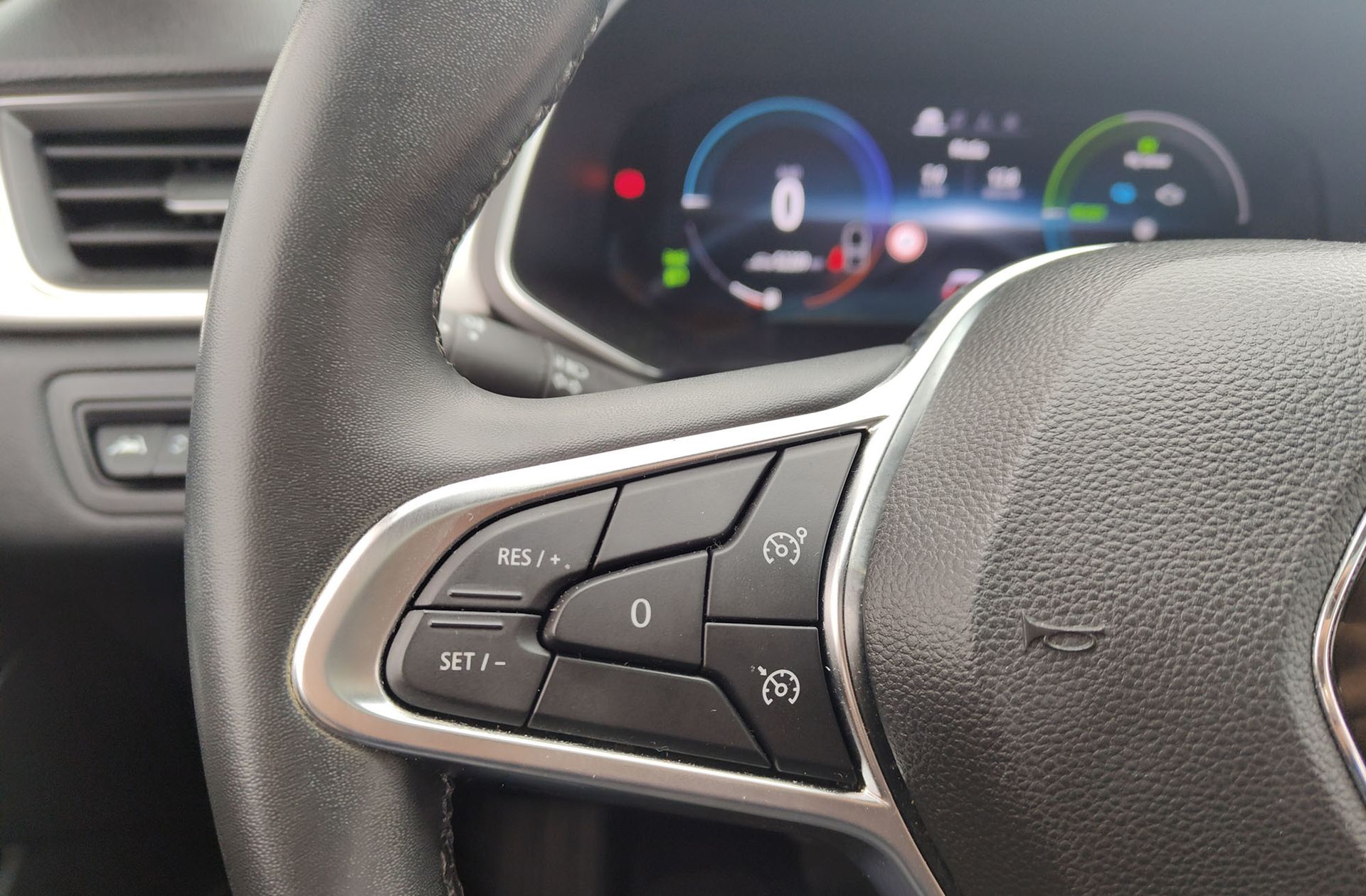 Renault Captur Zen E-Tech Híbrido enchufable - foto 26