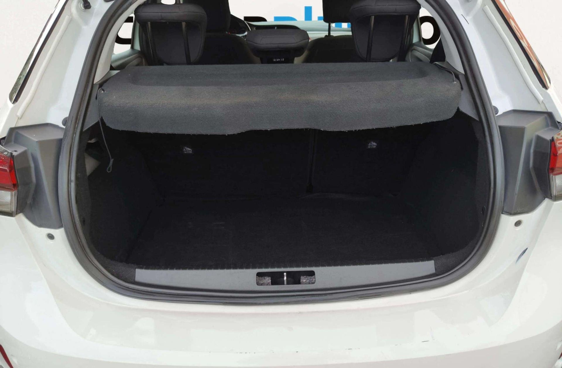 Opel Corsa 1.2 XEL Edition - foto 14