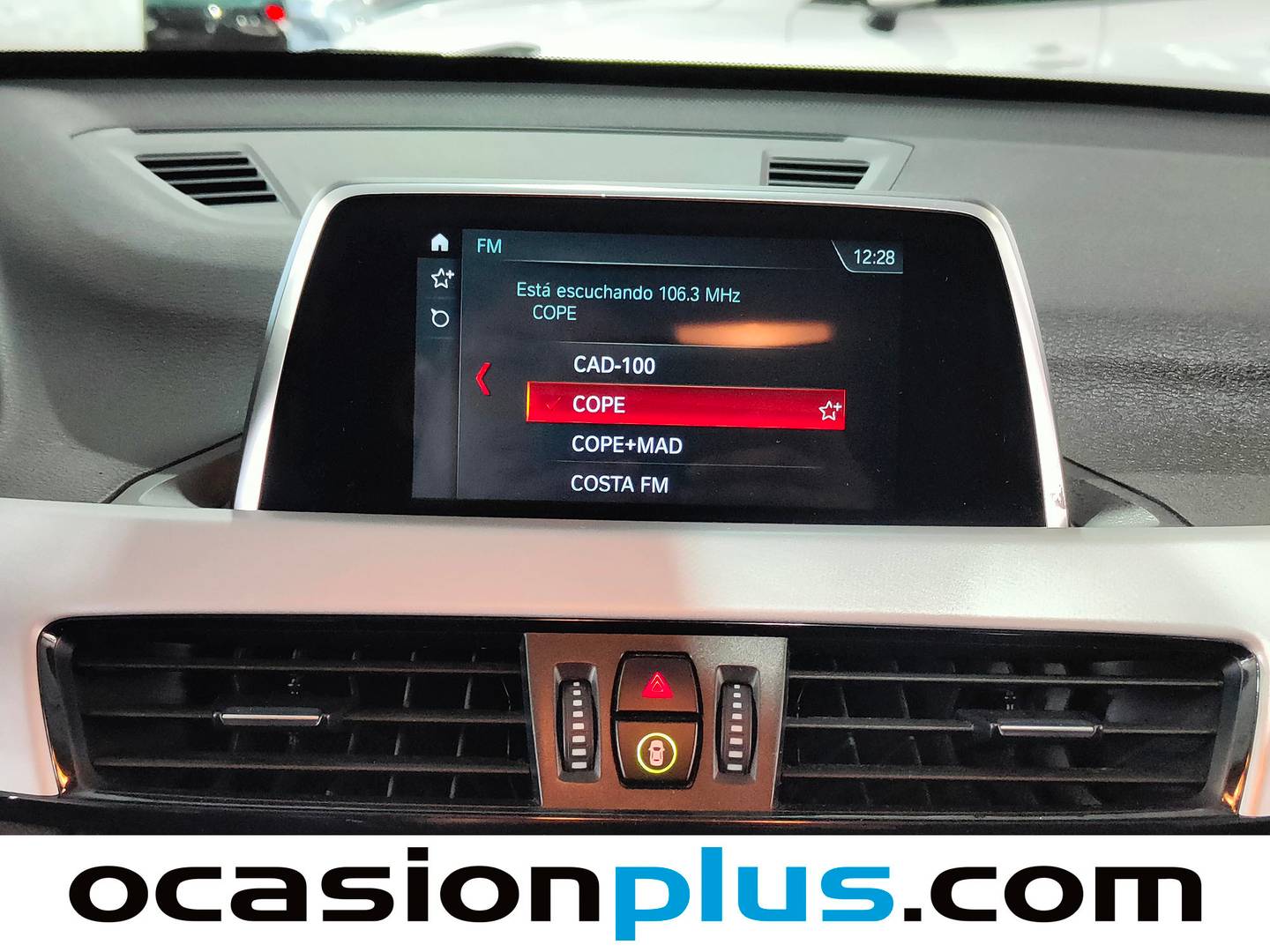 Foto BMW X1 BMW X1 sDrive18i (140 CV)