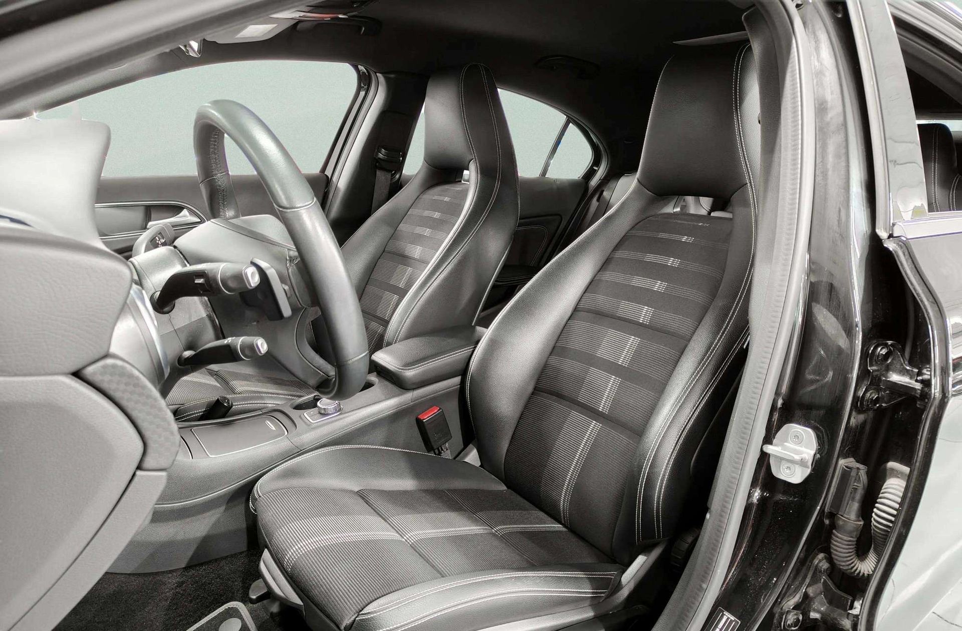 Mercedes-Benz Clase A 200 d - foto 10