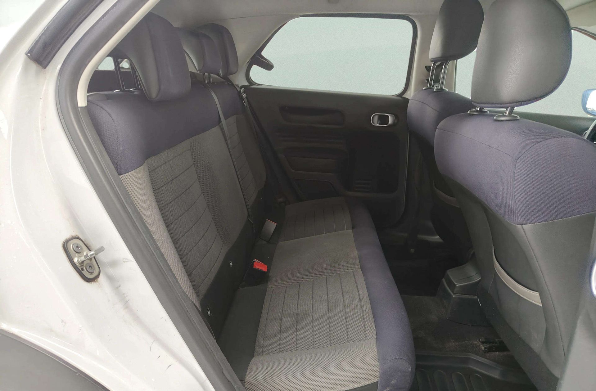Citroën C4 Cactus e-HDI 92 Shine ETG6 - foto 14