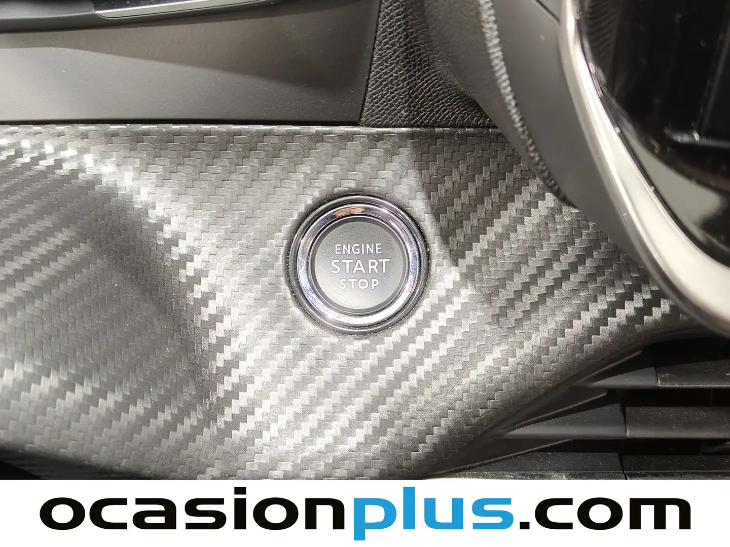 Foto Peugeot 2008 Peugeot 2008 Allure Hybrid eDCS6 (136 CV)