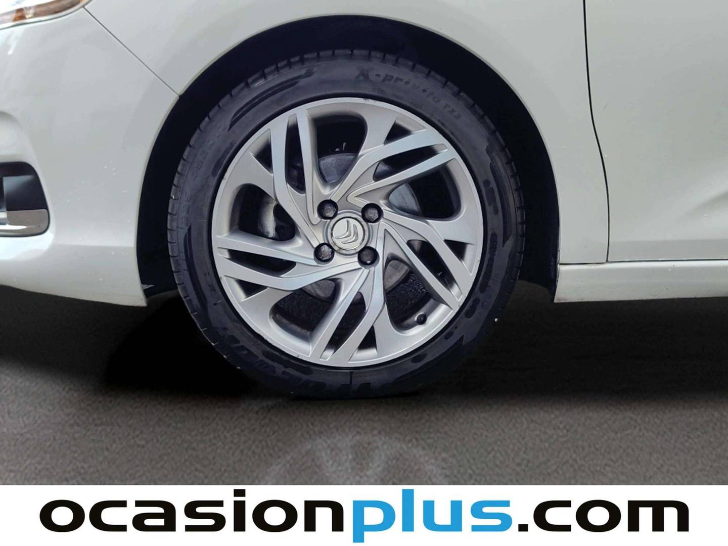 Citroën C4 Citroën C4 1.6 e-HDi Collection CMP (114 CV) 2013
