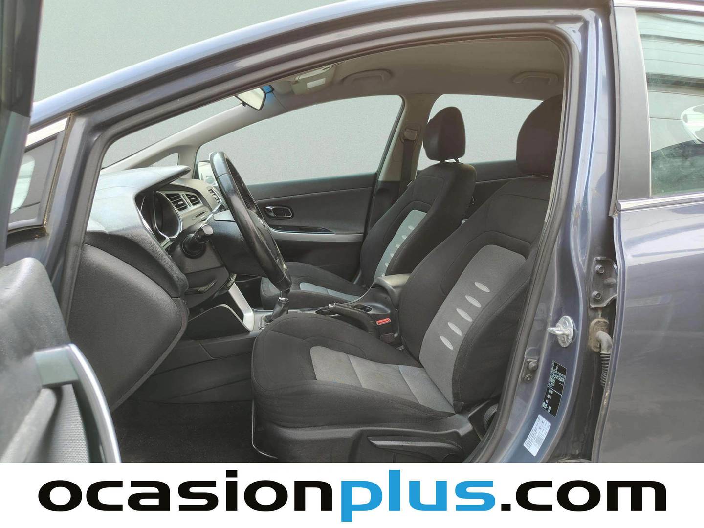 Foto asientos delanteros KIA Ceed KIA Ceed 1.4 CRDi WGT Concept (90 CV)