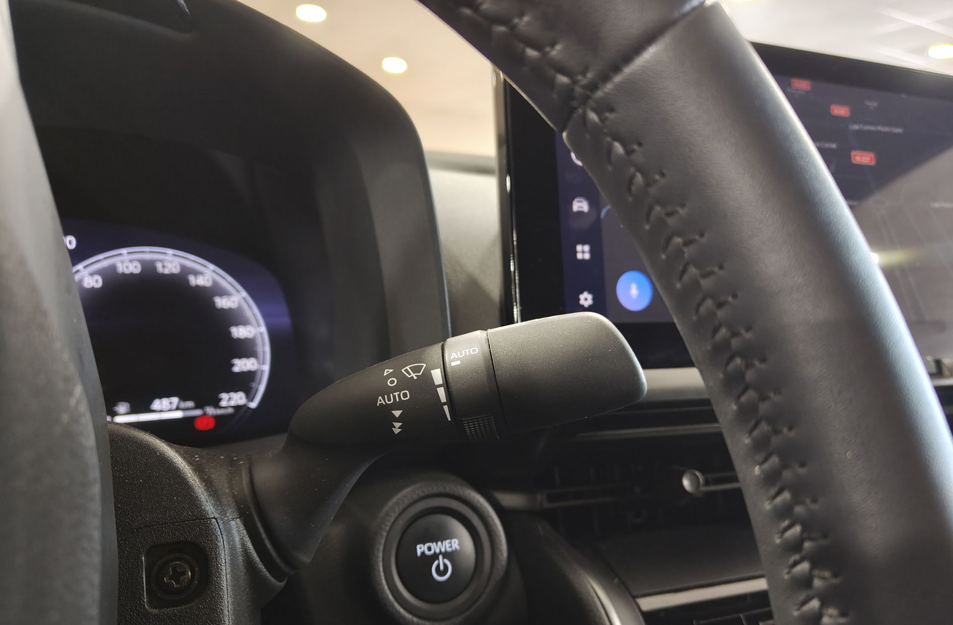 Toyota C-HR 200H Advance - foto 27