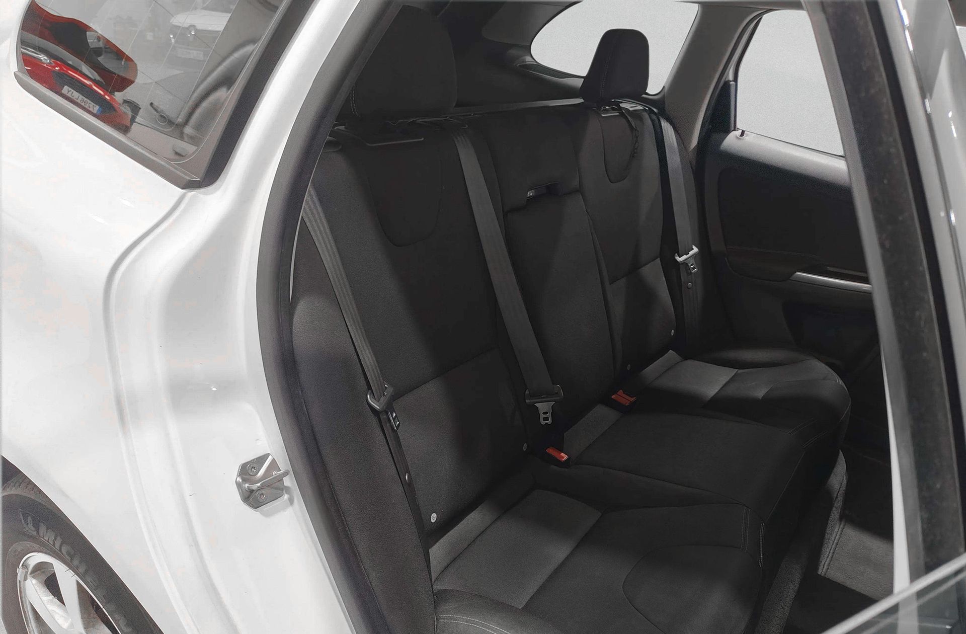 Volvo XC60 D3 Kinetic - foto 17