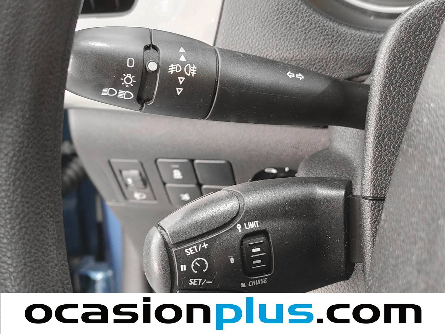 Extras y acabados del Citroën C-Elysée Citroën C-Elysee BlueHDi 100 Seduction (100 CV)