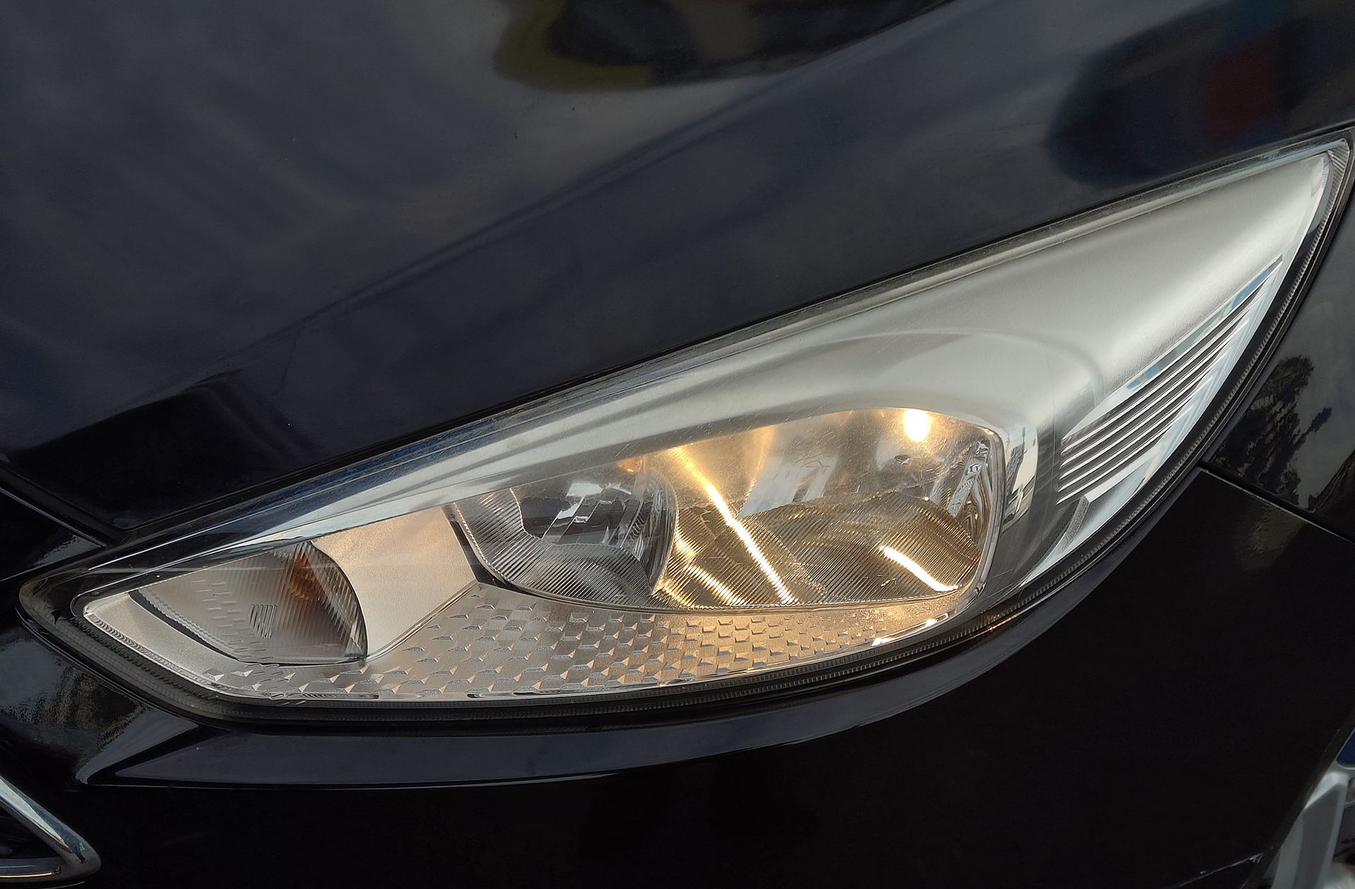 Ford Focus 1.0 EcoBoost Trend+ - foto 12