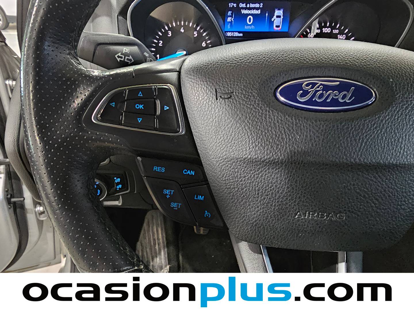 Foto Ford Focus Ford Focus 1.0 Ecoboost ST-Line Black&Red (125 CV)