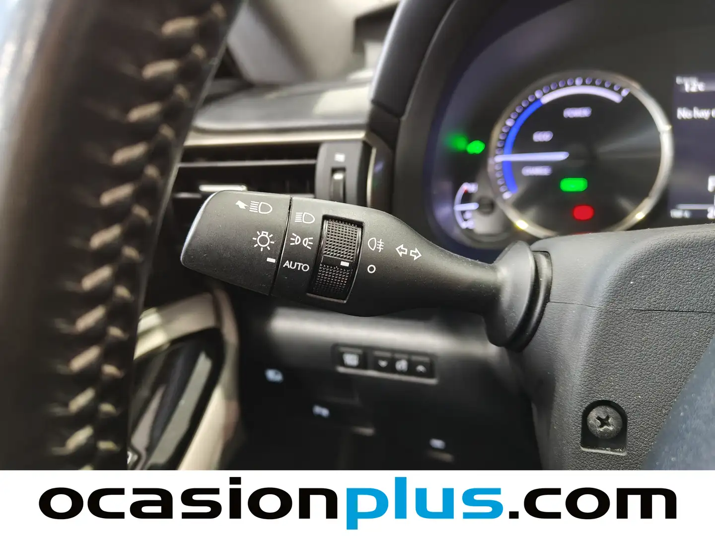 Foto Lexus RC Lexus RC 300h Executive Navigation (223 CV)