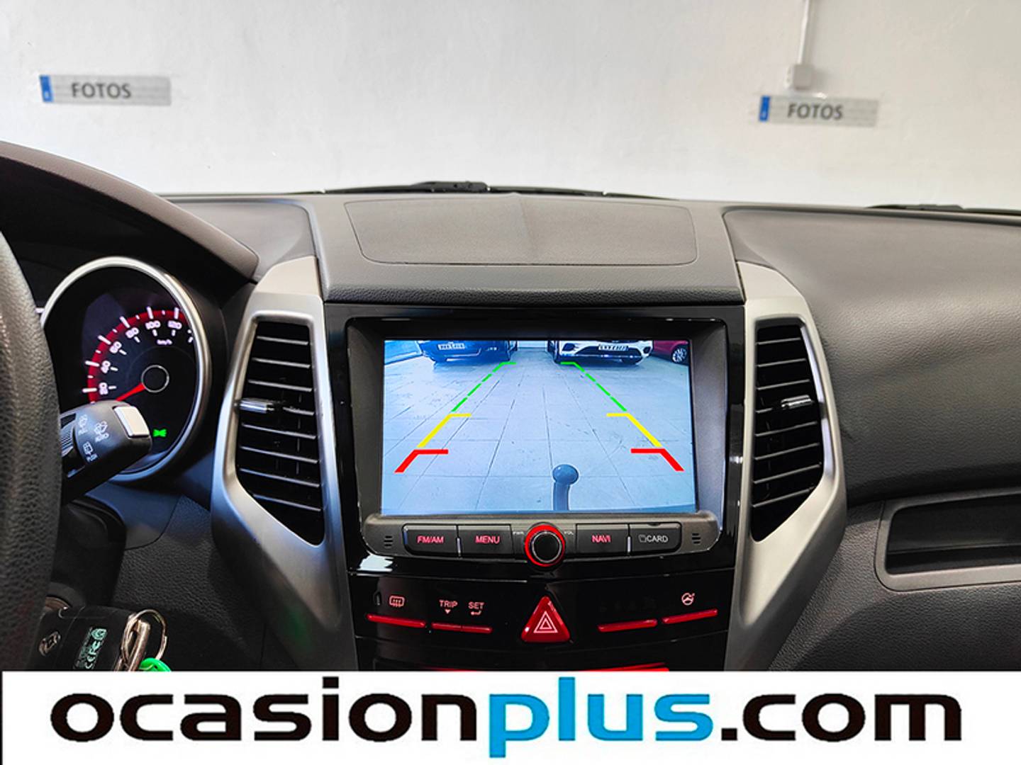 Foto SsangYong Tivoli Ssangyong Tivoli D16T Limited 4x2 (115 CV)