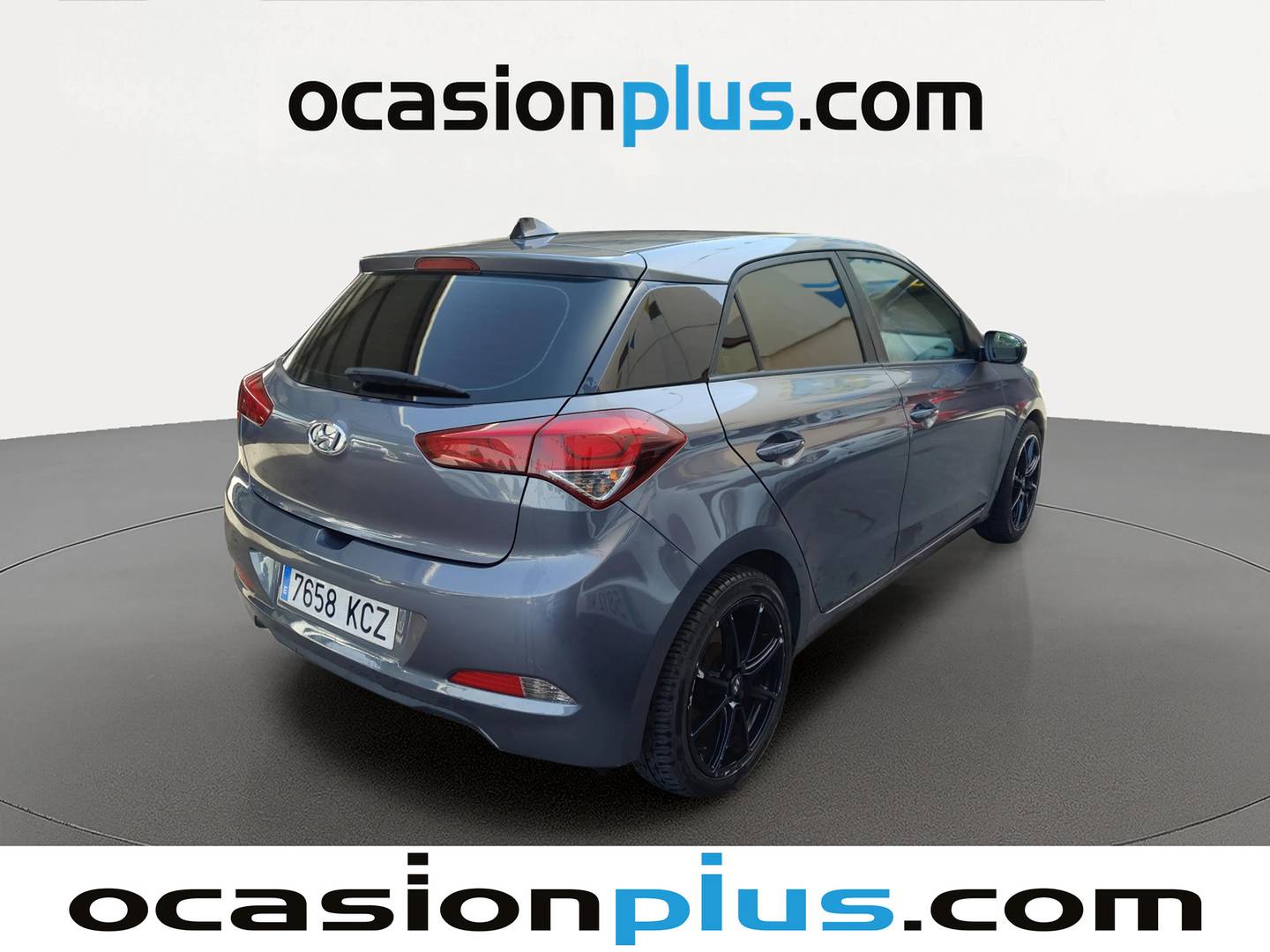 Foto trasera Hyundai i20 Hyundai i20 1.2 MPI Essence (84 CV) izquierda