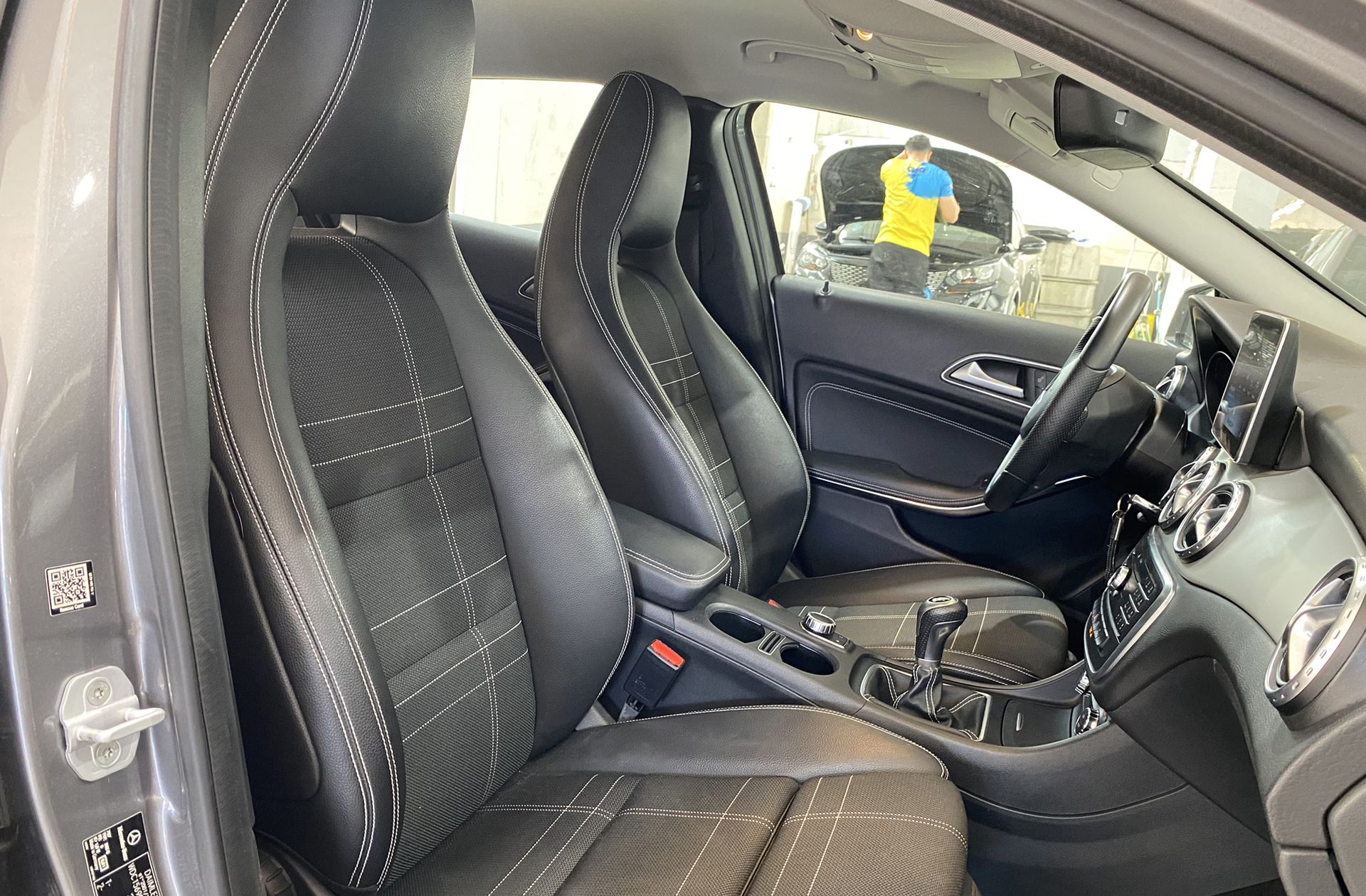 Mercedes-Benz GLA 200 d Urban - foto 17