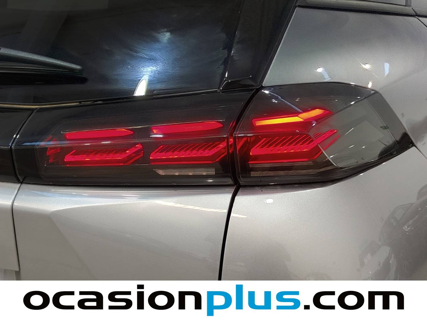 Peugeot 2008 Peugeot 2008 Allure Hybrid eDCS6 (145 CV) km 0