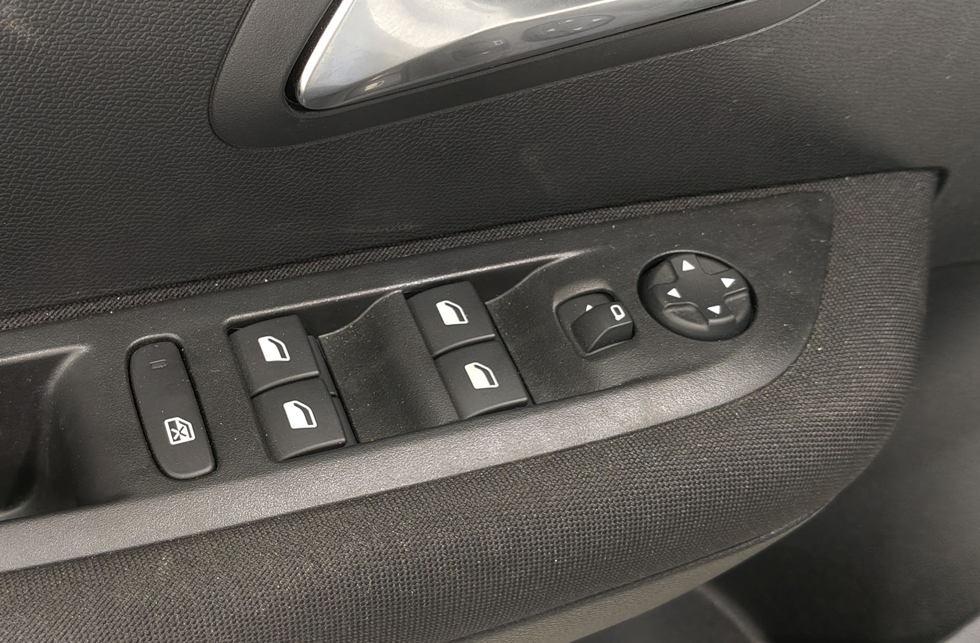 Peugeot 208 PureTech 100 Active - foto 34